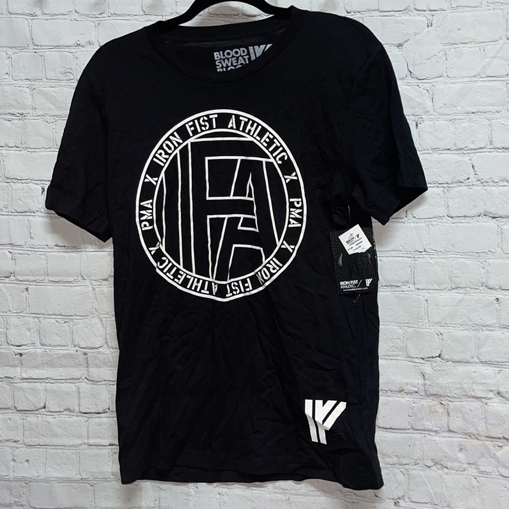 Men’s Iron Fist Athletic Shirt Size Medium